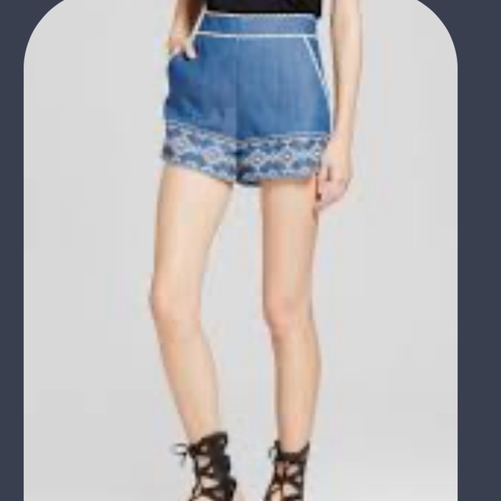 NWT ANTHRO J.O.A. High Waist Blue and White Embroidered Shorts size large - Picture 2 of 10